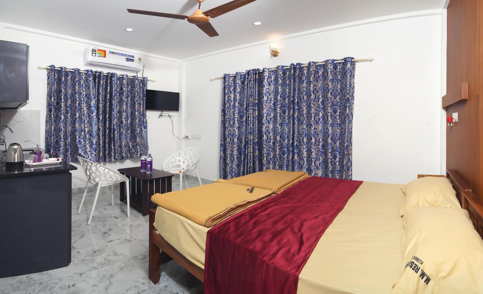 M M Residency Hotell Kochi Eksteriør bilde