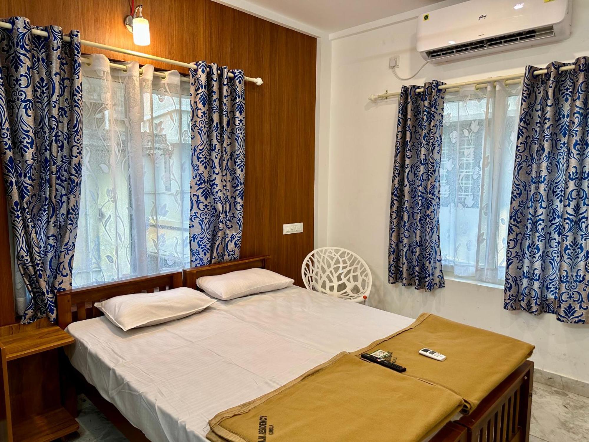 M M Residency Hotell Kochi Eksteriør bilde