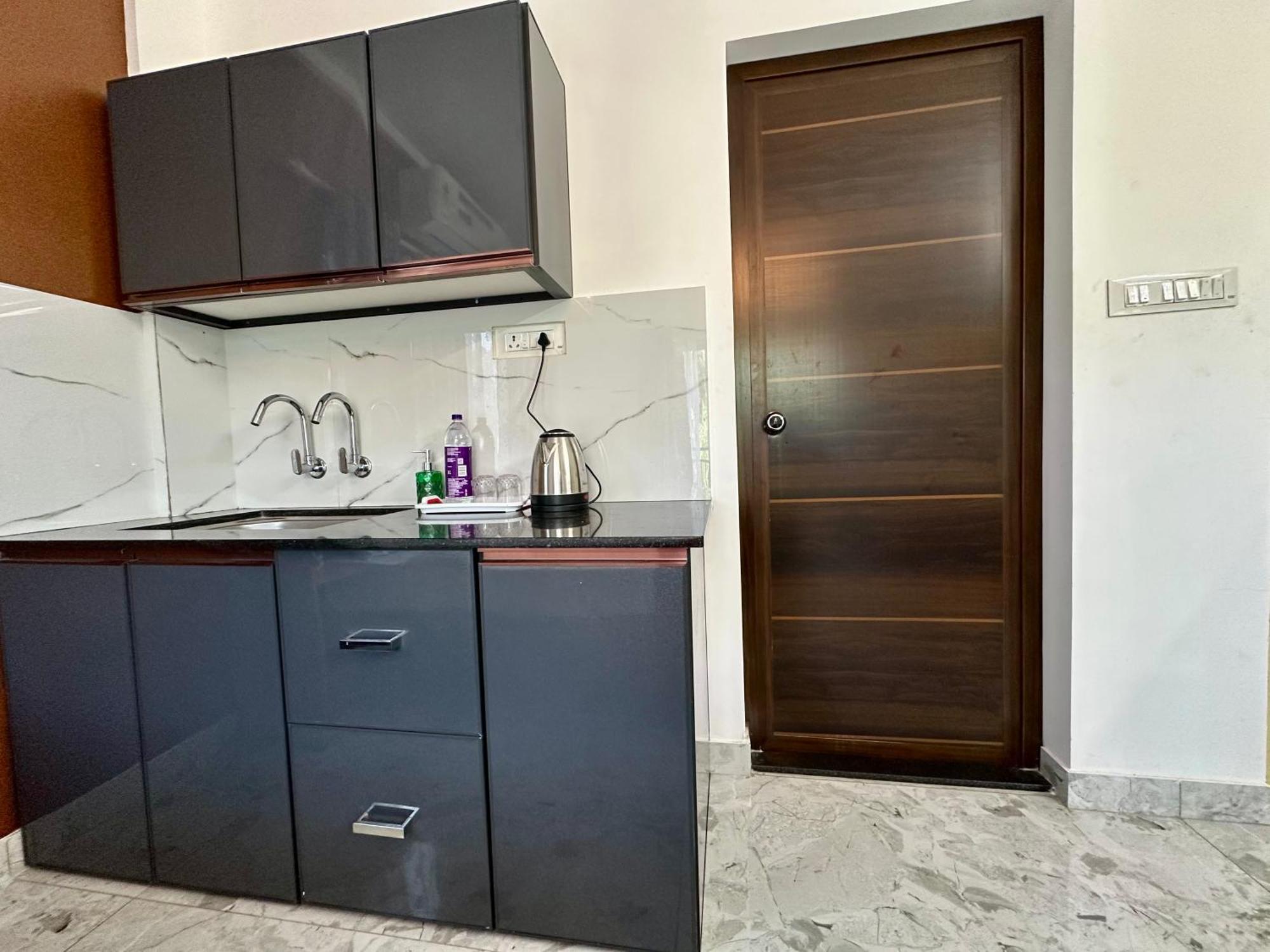 M M Residency Hotell Kochi Eksteriør bilde
